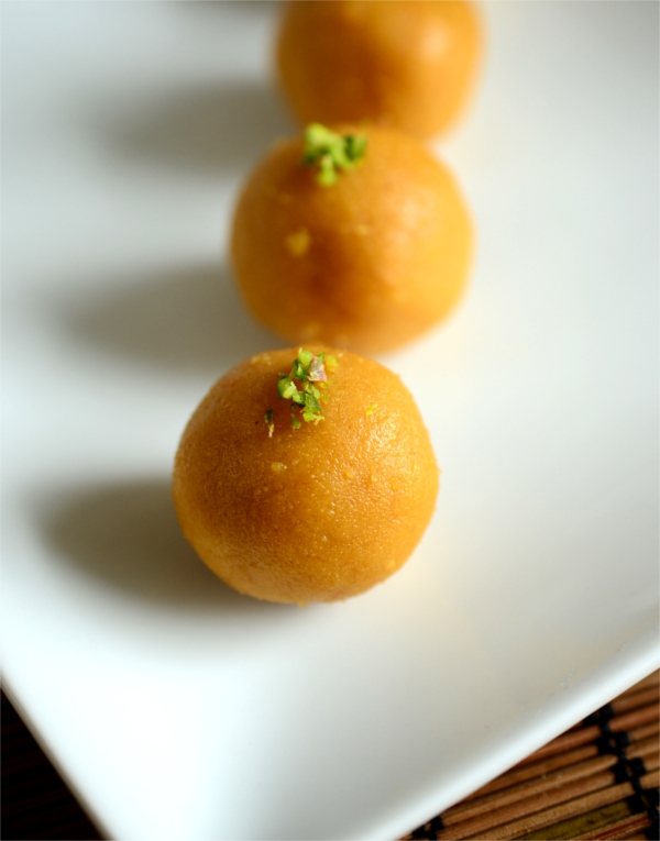 Besan Ladoo