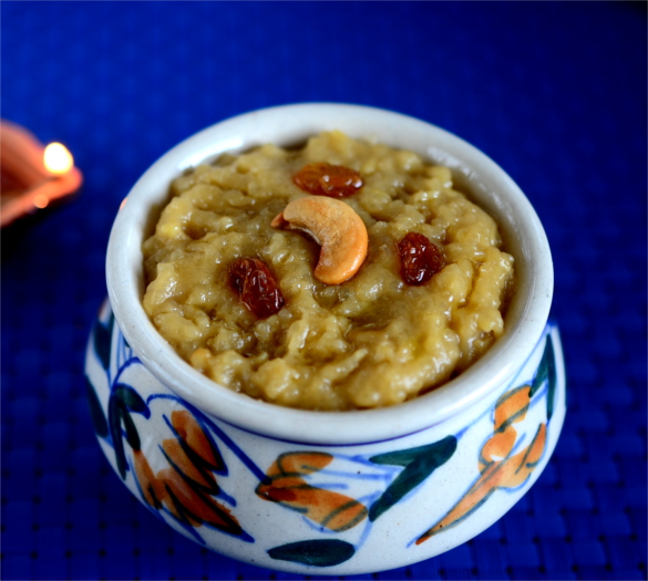 Sweet Pongal / Sarkkarai Pongal